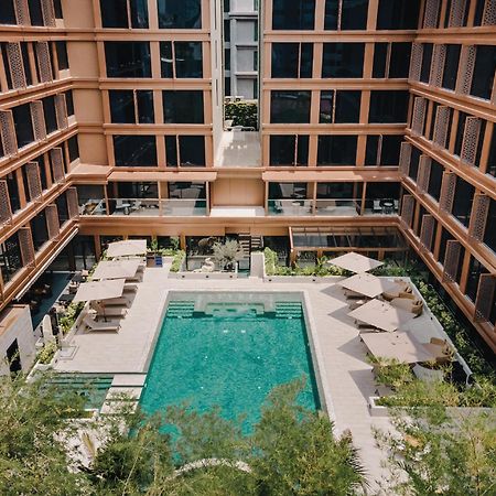 Nysa Hotel Bangkok Sukhumvit 11 Luaran gambar The hotel's courtyard