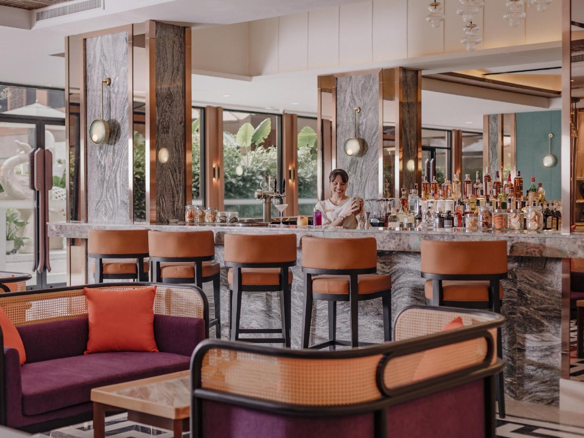 Nysa Hotel Bangkok Sukhumvit 11 Luaran gambar The bar at the lobby