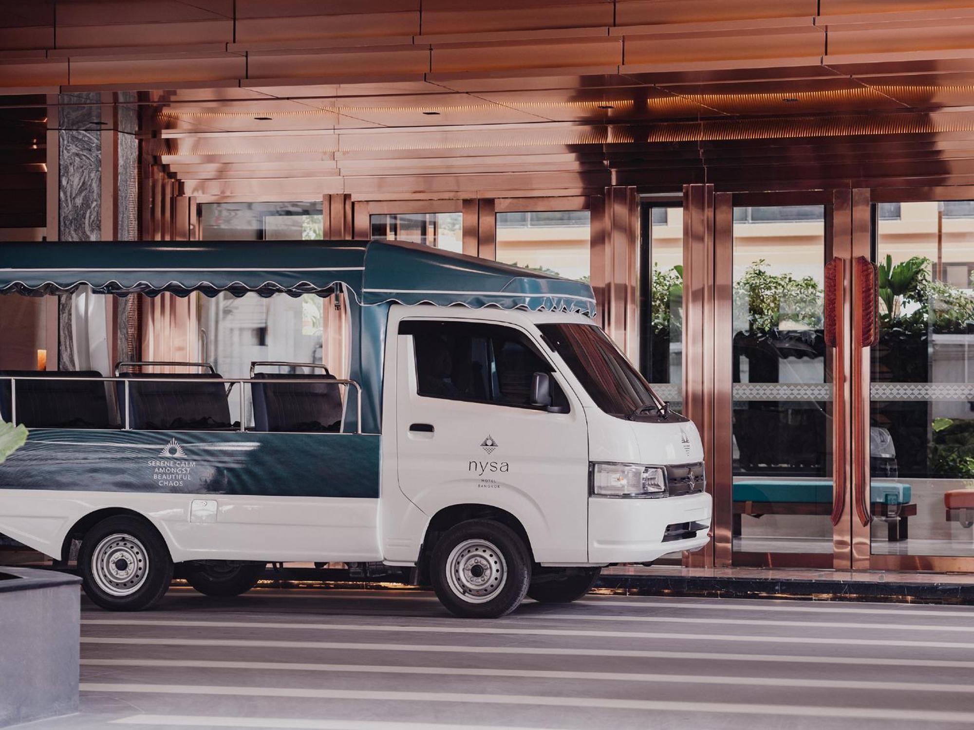 Nysa Hotel Bangkok Sukhumvit 11 Luaran gambar Daihatsu Mira