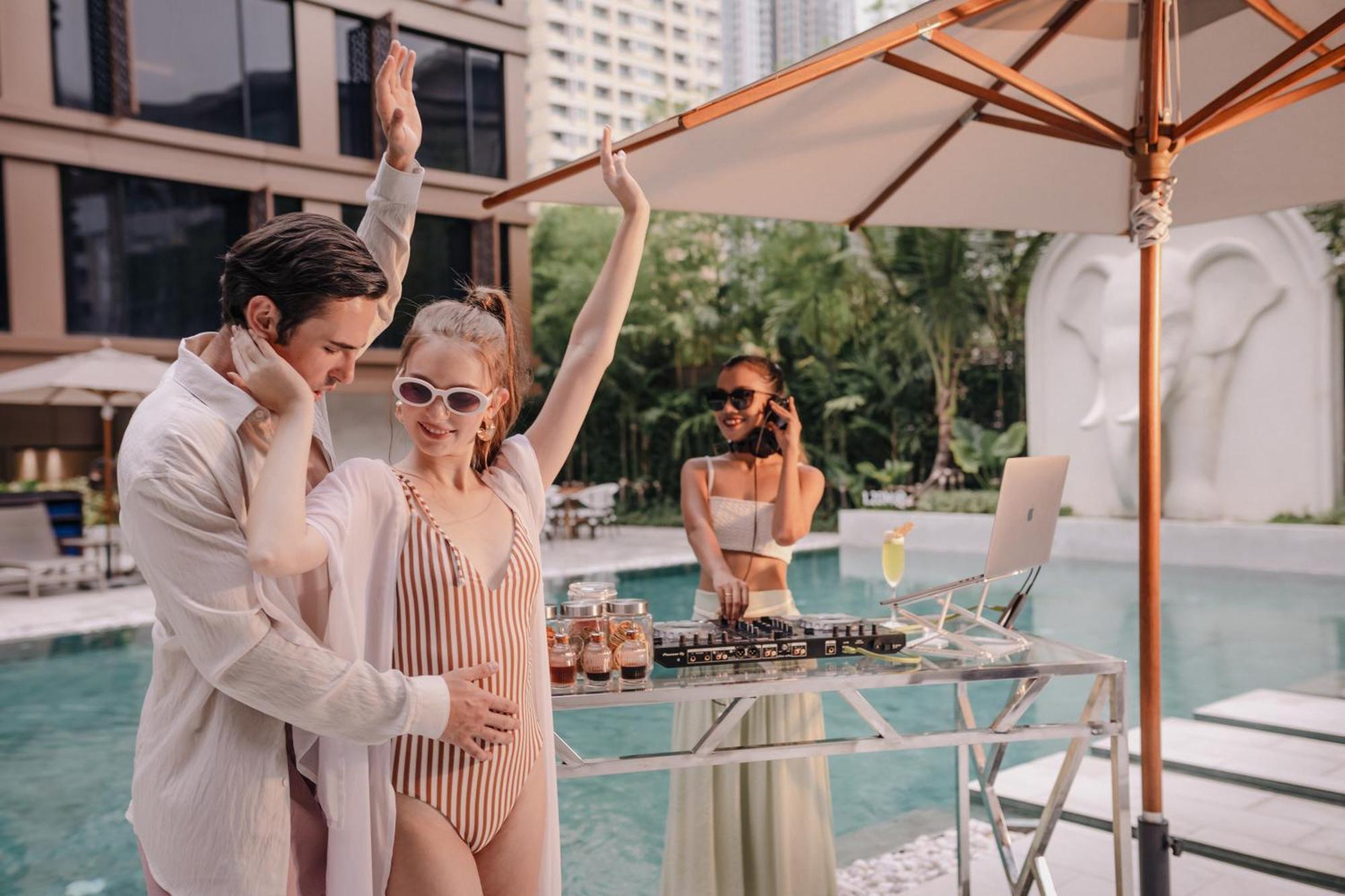 Nysa Hotel Bangkok Sukhumvit 11 Luaran gambar The Pool Club