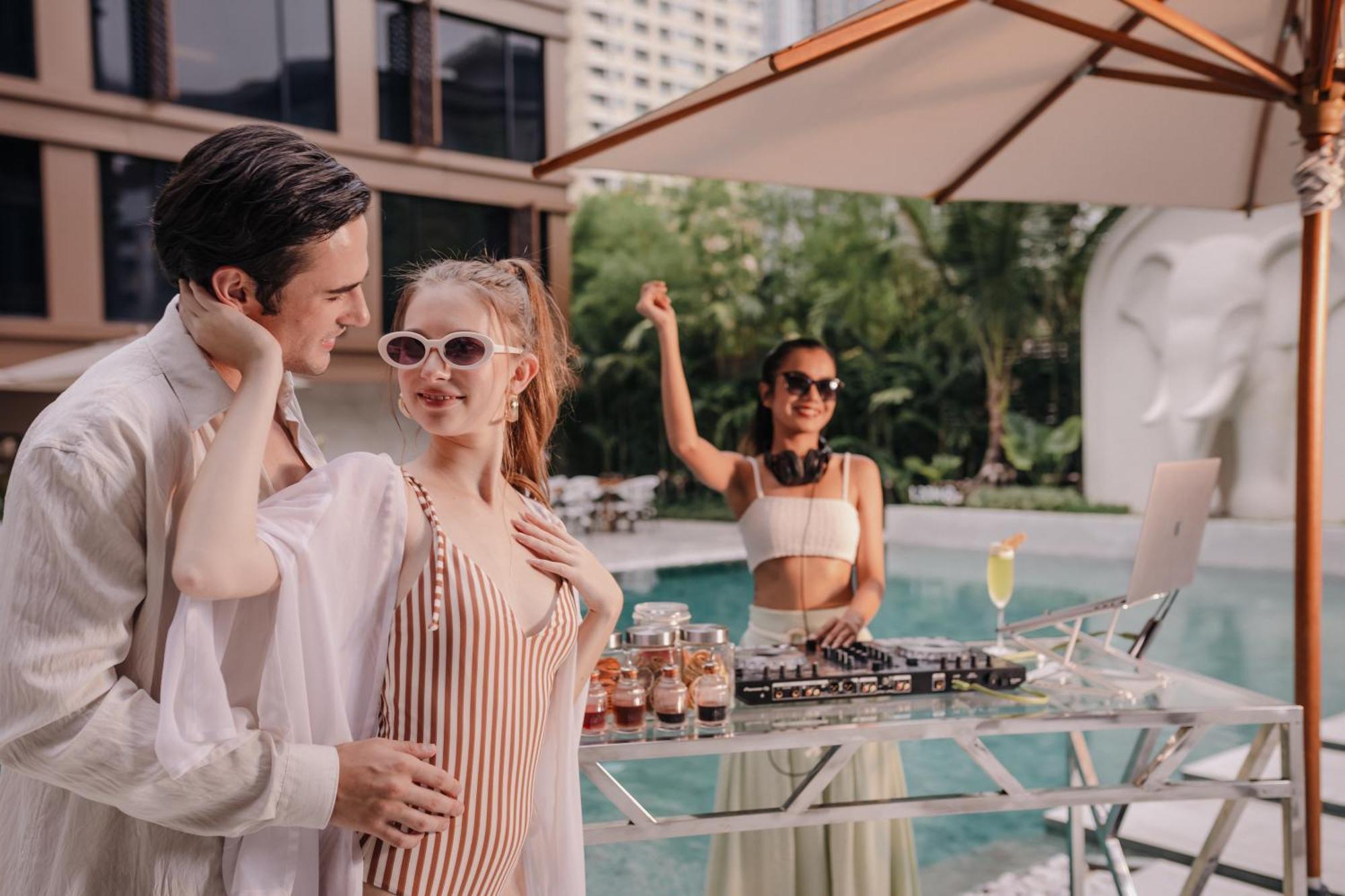 Nysa Hotel Bangkok Sukhumvit 11 Luaran gambar The Pool Club